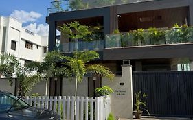 Skywood Villa Apartment